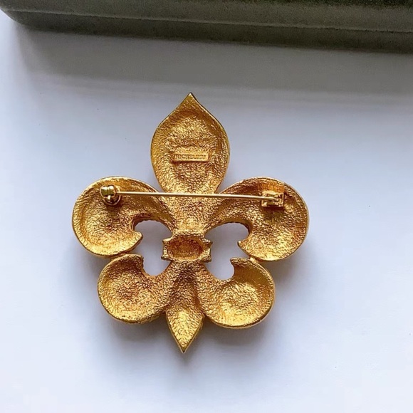 Mood - Picture 5 of 7